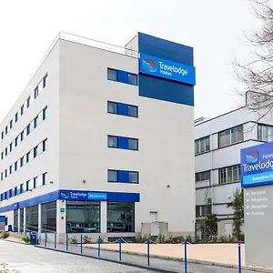 Отель Travelodge Barcelona Fira